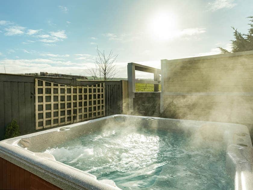 Hot tub | West Barn - Wick Properties, Wick