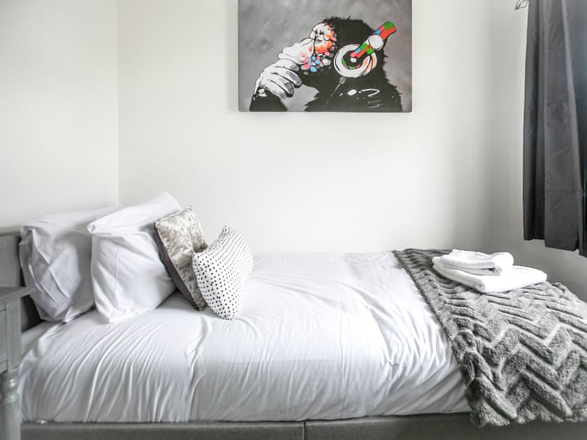 Single bedroom | Ludlow House, Melton Mowbray