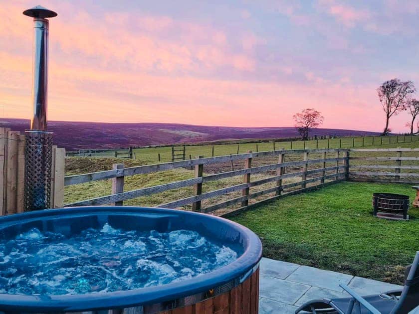Hot tub | The Nab, Pockley, near Helmsley