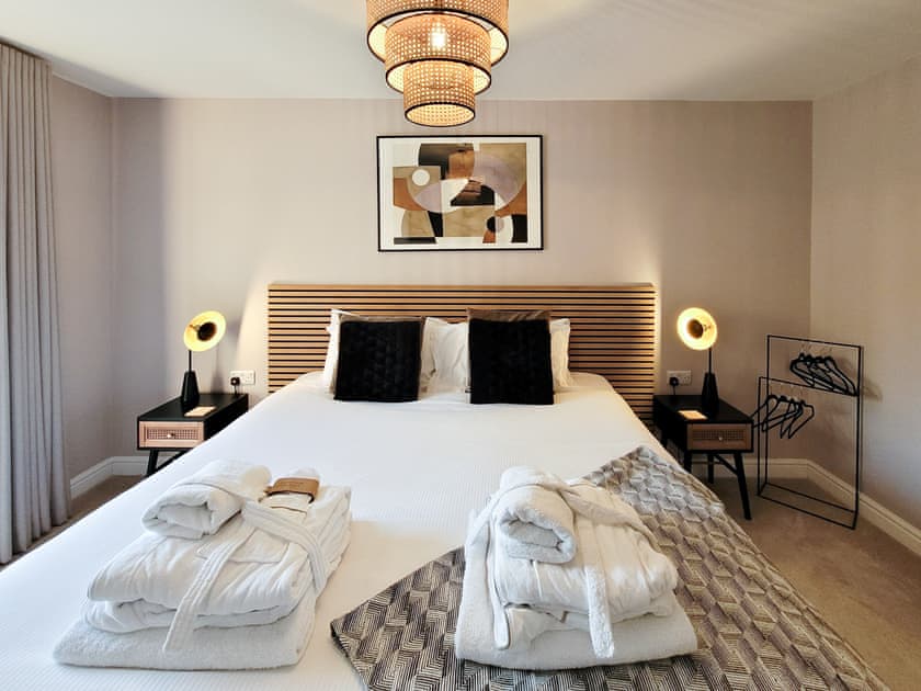 En-Suite bedroom | The Birches - Ashlin Farm Barns, Dunholme, near Lincoln