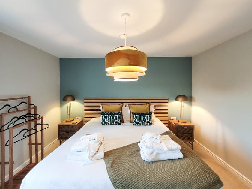 En-Suite bedroom | The Birches - Ashlin Farm Barns, Dunholme, near Lincoln