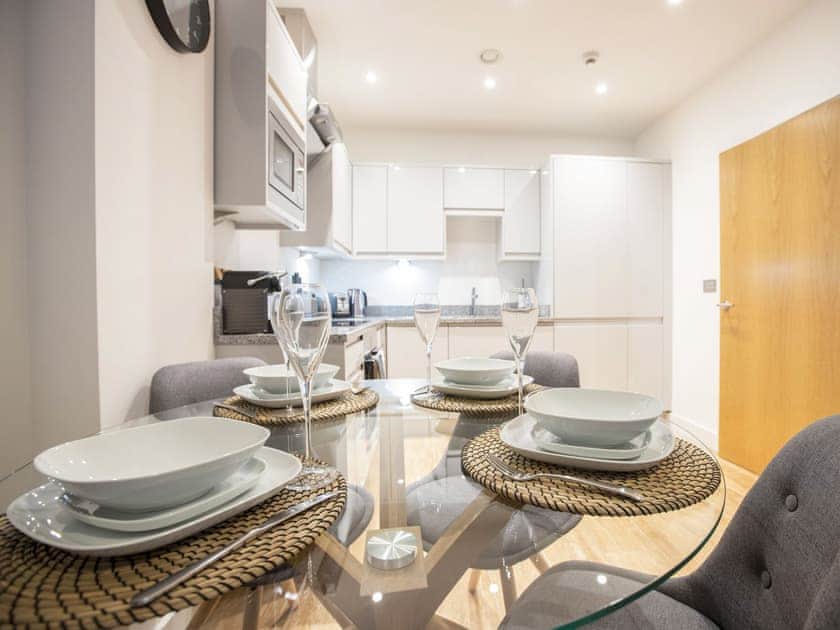 Dining Area | King Edward 1 - King Edward Apartments, Windsor