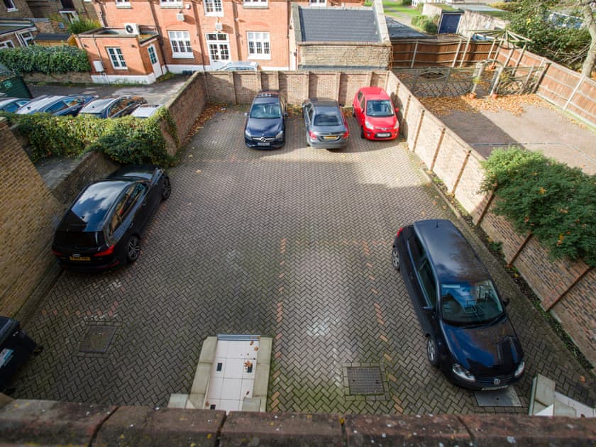 Parking | King Edward 3 - King Edward Apartments, Windsor