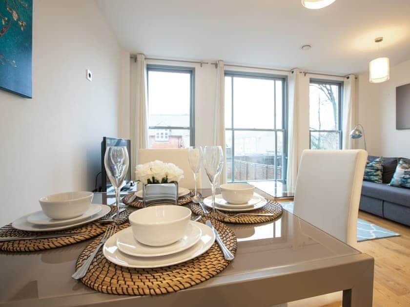 Dining Area | King Edward 4 - King Edward Apartments, Windsor