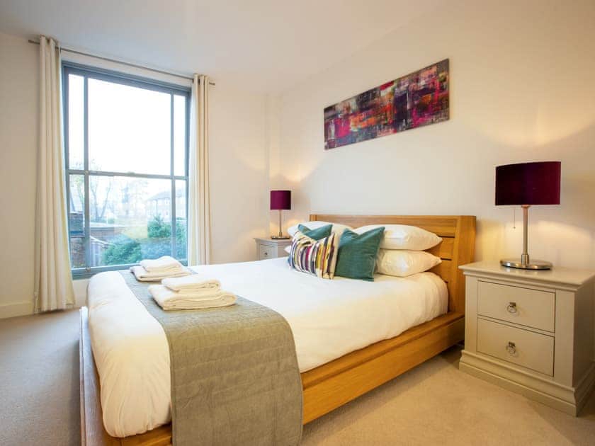 Double bedroom | King Edward 4 - King Edward Apartments, Windsor