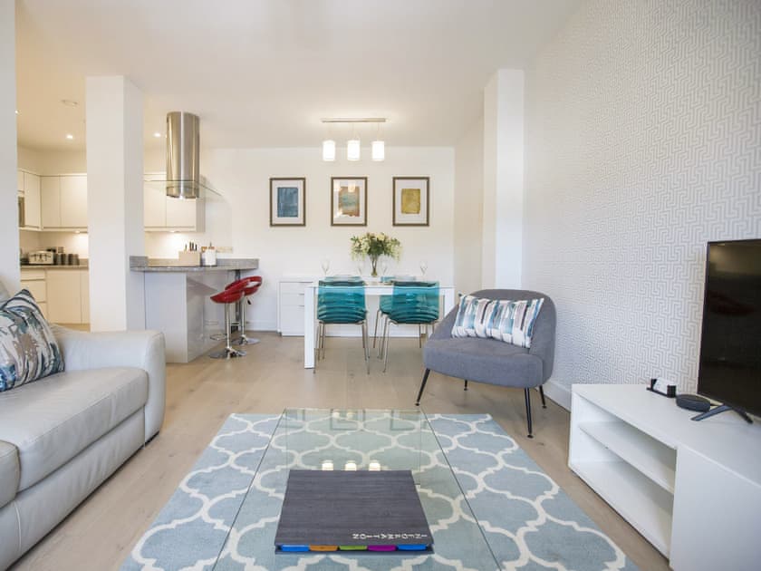 Living area | King Edward 8 - King Edward Apartments, Windsor