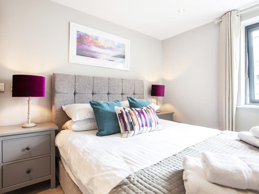 Double bedroom | The Wesley - Empress Court, Oxford