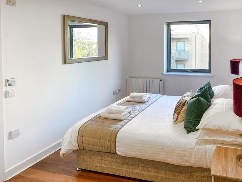 Double bedroom | The Hawking - Empress Court, Oxford