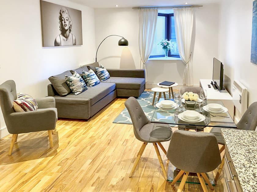 Open plan living space | The Burley, Oxford
