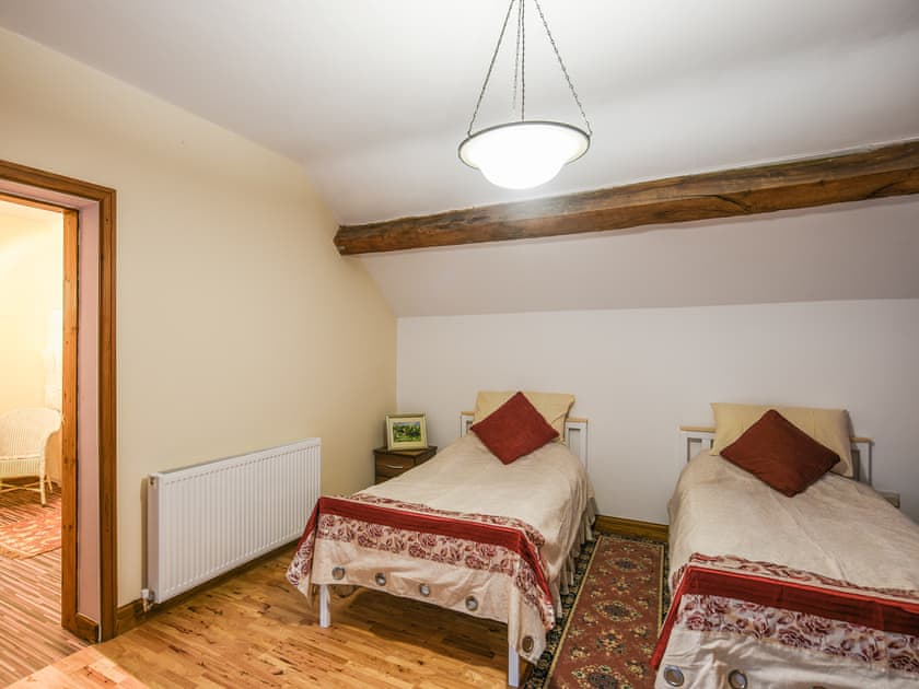 Twin bedroom | Maltkiln Court, Macefen, near Whitchurch