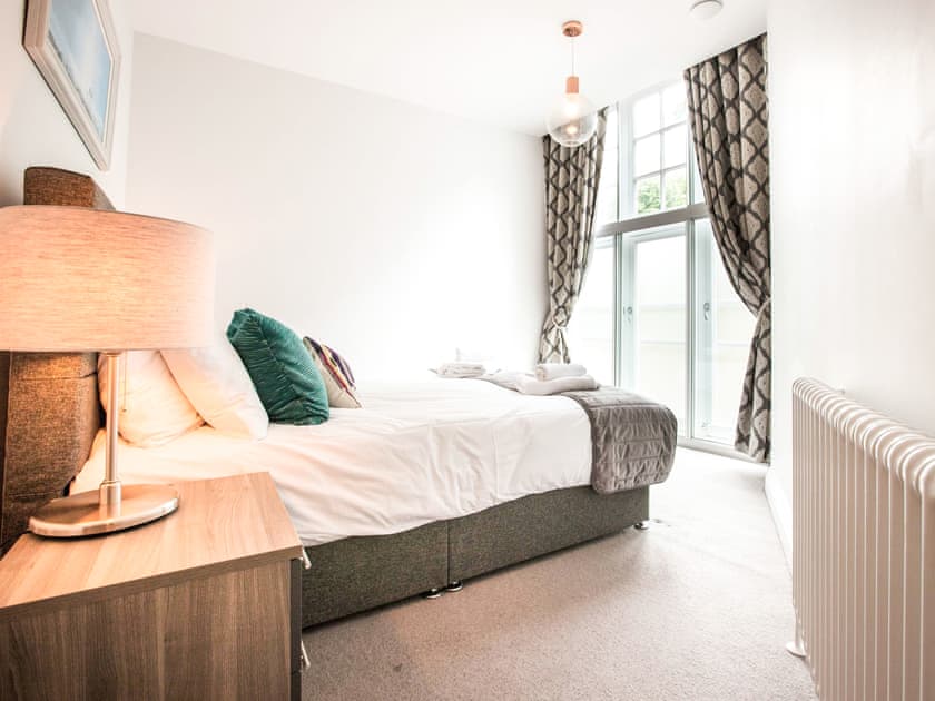 Double bedroom | Windsor Castle Apartment 1 - Windsor Castle Apartments, Windsor