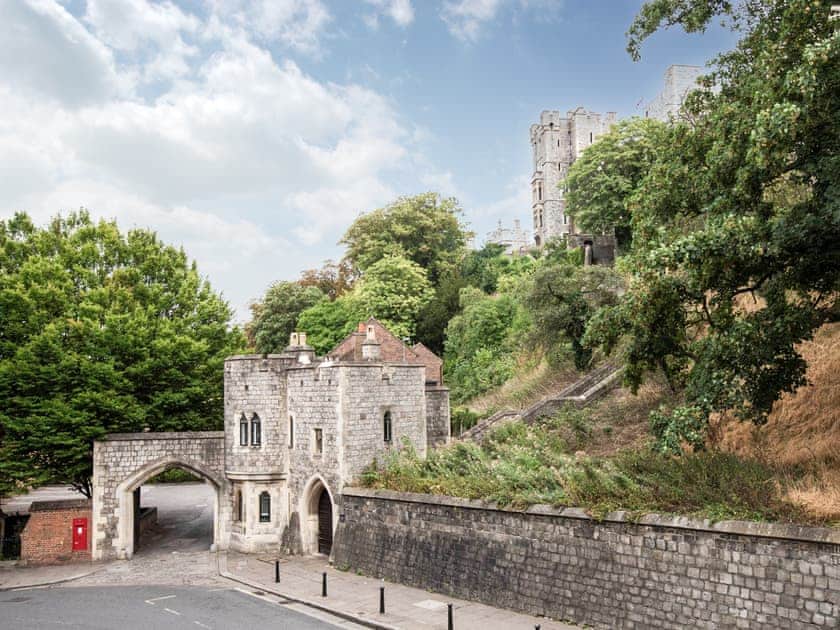 Setting | Windsor Castle Apartment 1 - Windsor Castle Apartments, Windsor