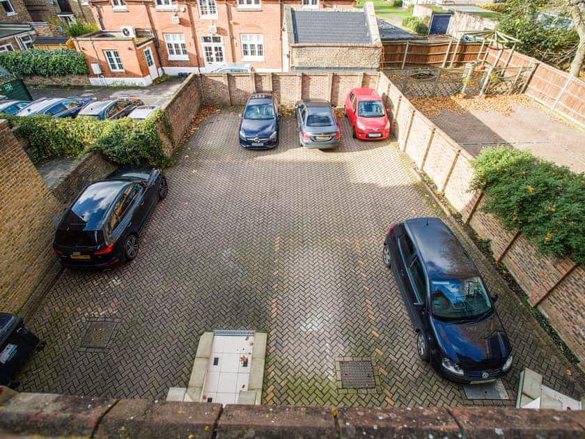 Parking | King Edward 5 - King Edward Apartments, Windsor