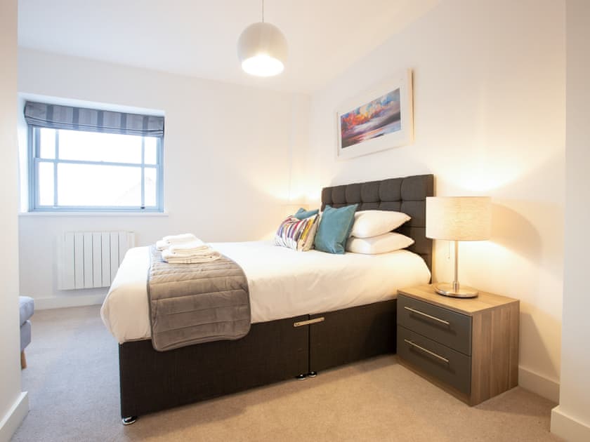 Double bedroom | King Edward 7 - King Edward Apartments, Windsor