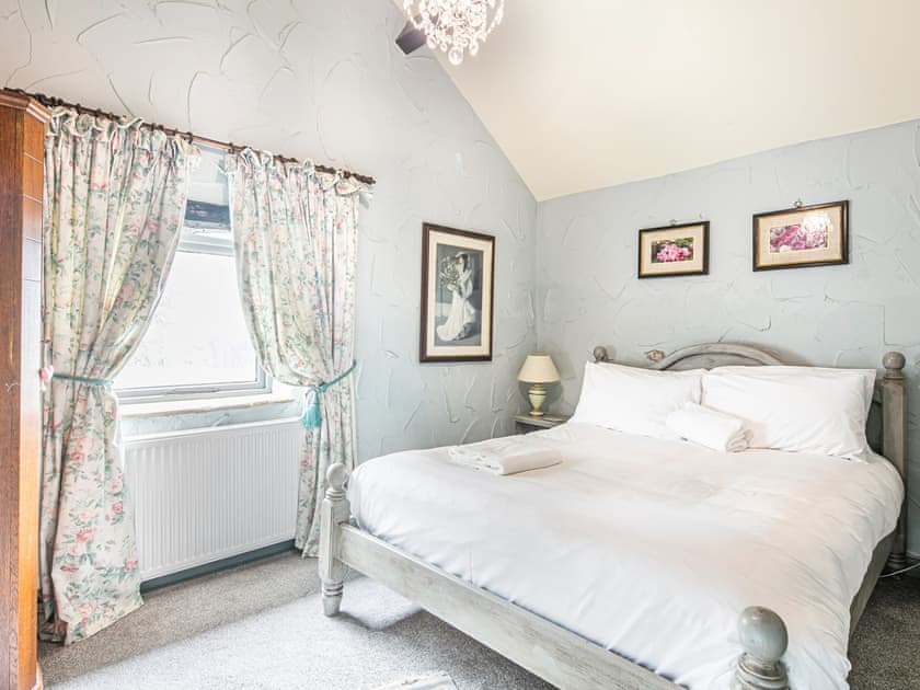 Double bedroom | Bramble, Over Haddon, near Bakewell