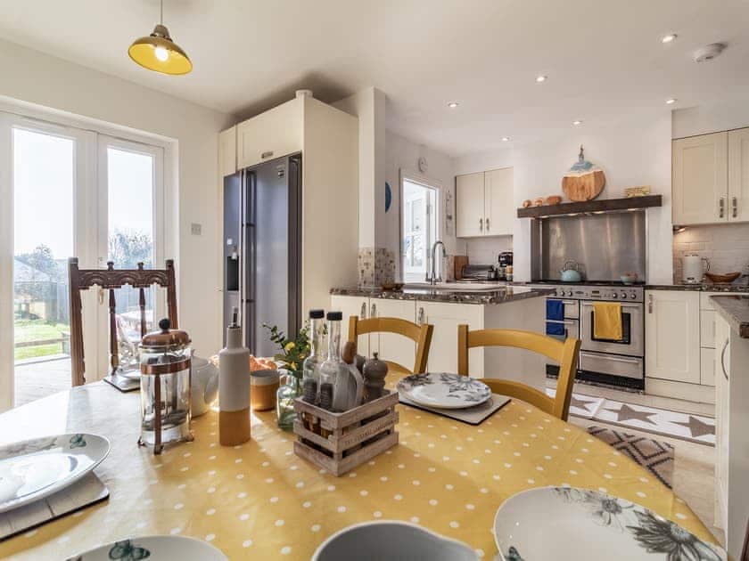 Kitchen/diner | Chandler’s Cottage, West Mersea