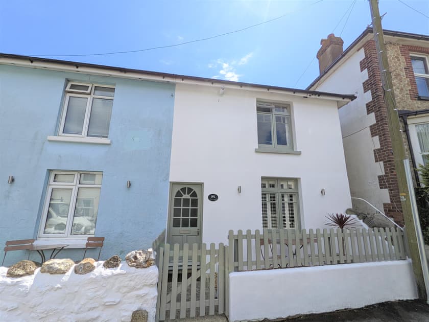 Exterior | Daisy Cottage, Ventnor