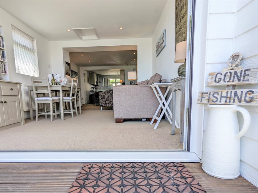 Open plan living space | Daisy Cottage, Ventnor