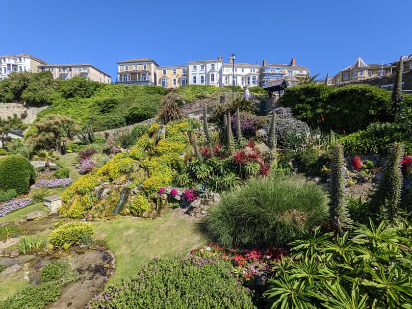 Surrounding area | Daisy Cottage, Ventnor