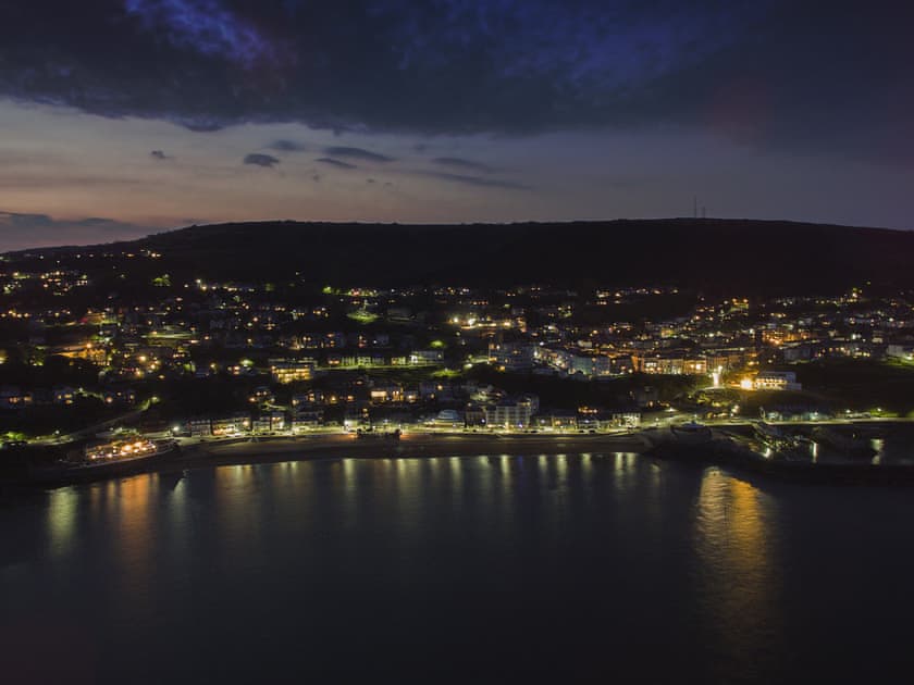 Surrounding area | Daisy Cottage, Ventnor