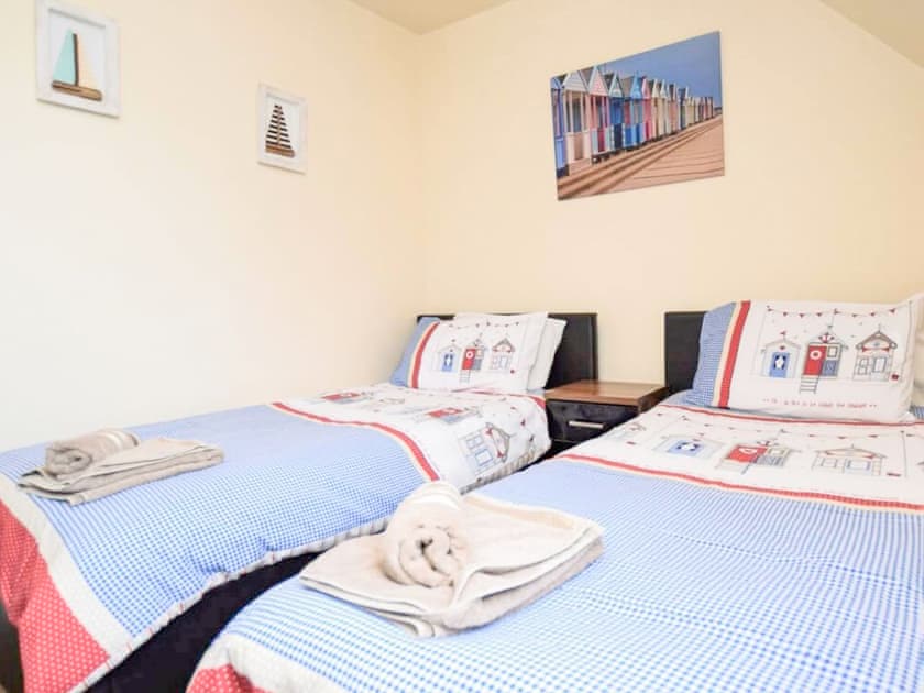 Twin bedroom | Sunset Cottage, Filey