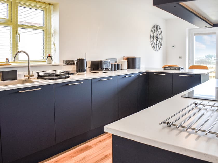 Kitchen area | Awel Y Mor, Llanrhyddlad