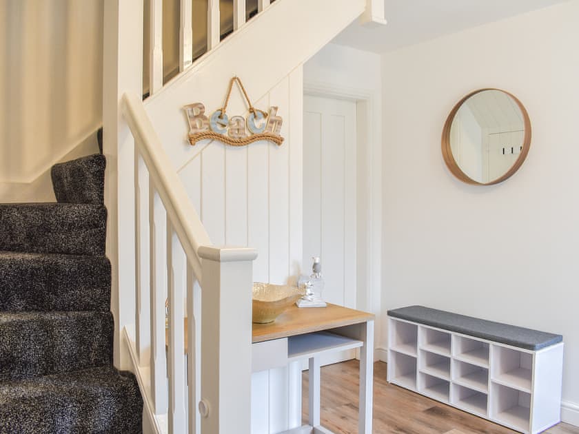 Hallway | Awel Y Mor, Llanrhyddlad