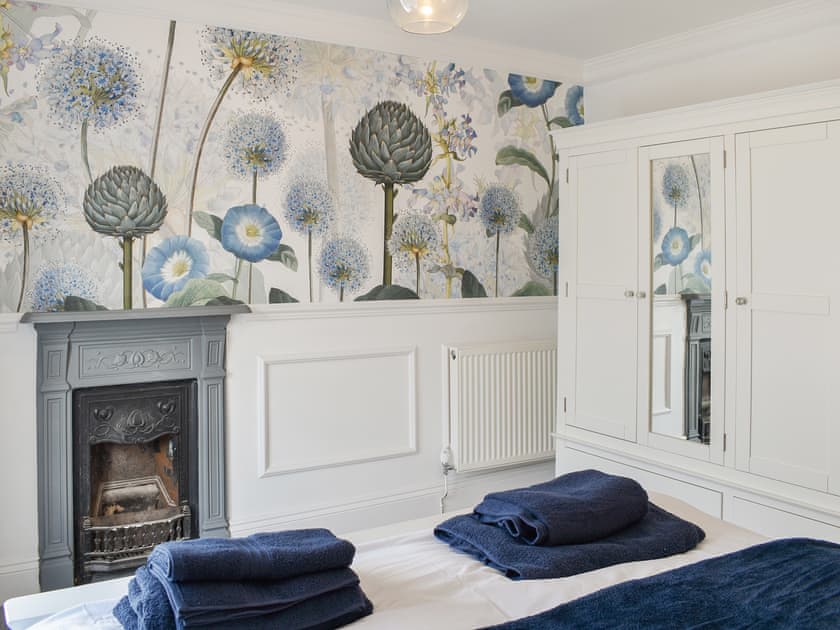 Double bedroom | White Horses - White Cottages, Newborough 