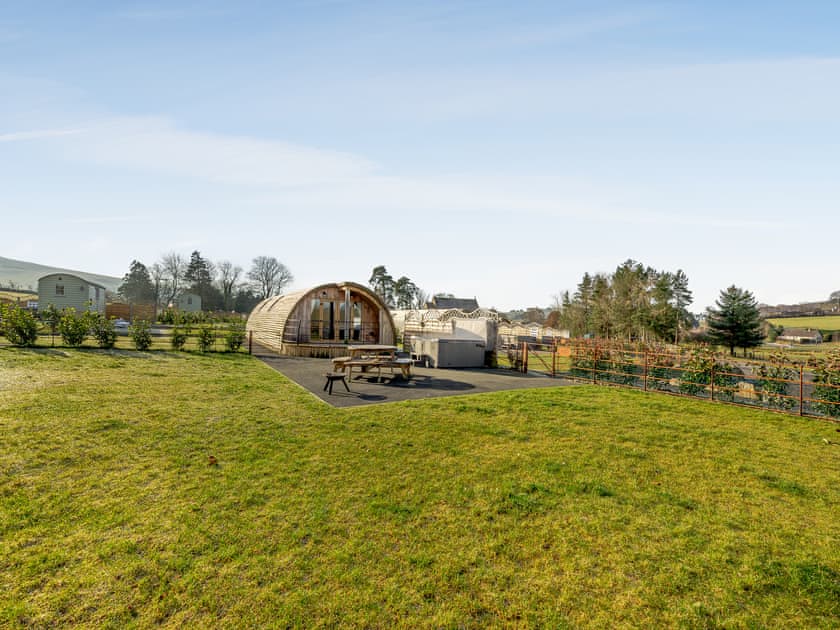 Setting | Daisy - Llawrllan, St Harmon, near Rhayader