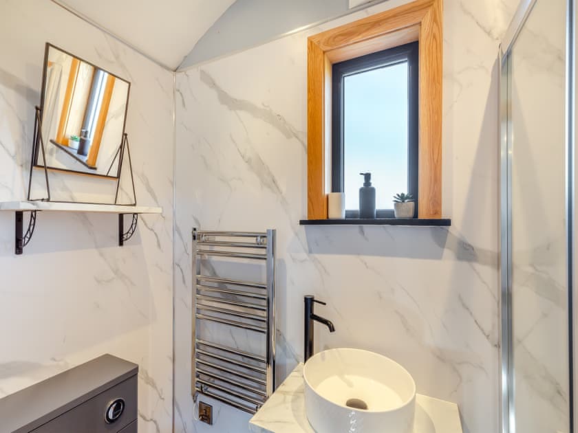 Shower room | Tulip - Llawrllan, St Harmon, near Rhayader