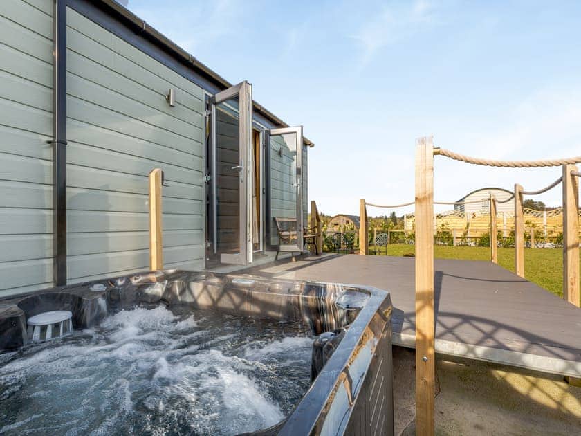 Hot tub | Tulip - Llawrllan, St Harmon, near Rhayader