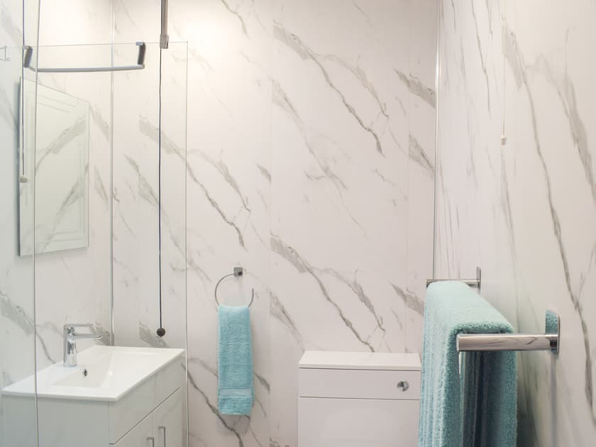 Shower room | Fiddlers Rest, Ballantrae