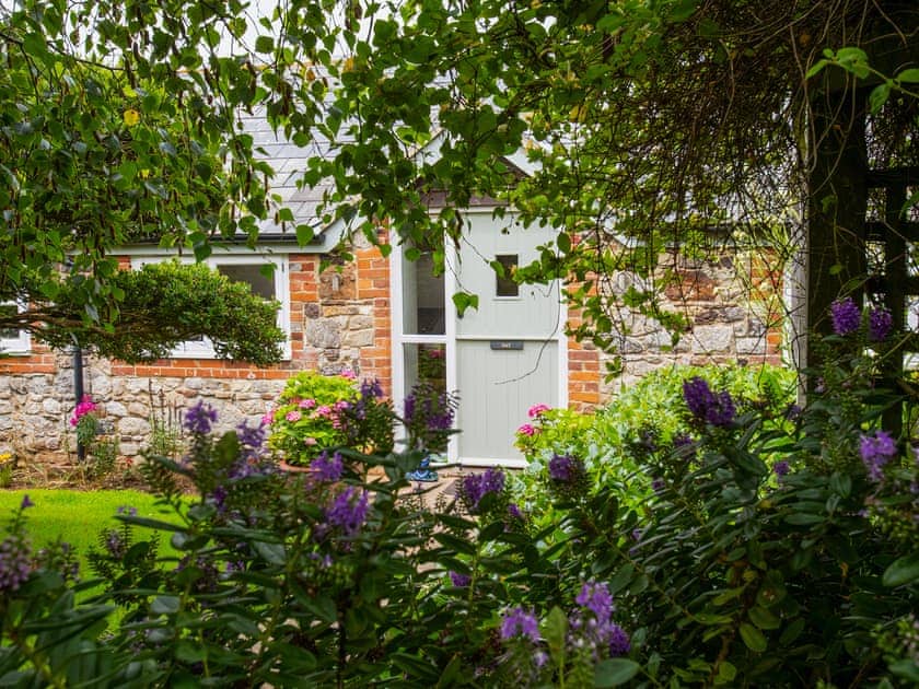 Exterior | Bay Cottage - Brook Farmhouse Cottages, Brook, near Brighstone