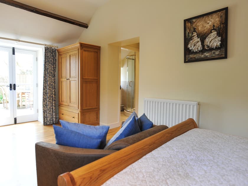 Double bedroom | Bay Cottage - Brook Farmhouse Cottages, Brook, near Brighstone