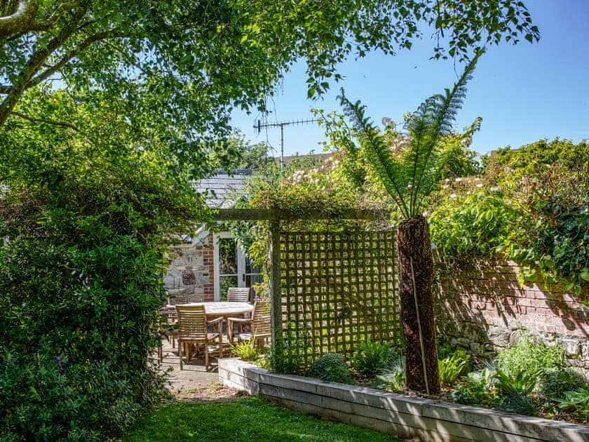 Garden | Bay Cottage - Brook Farmhouse Cottages, Brook, near Brighstone