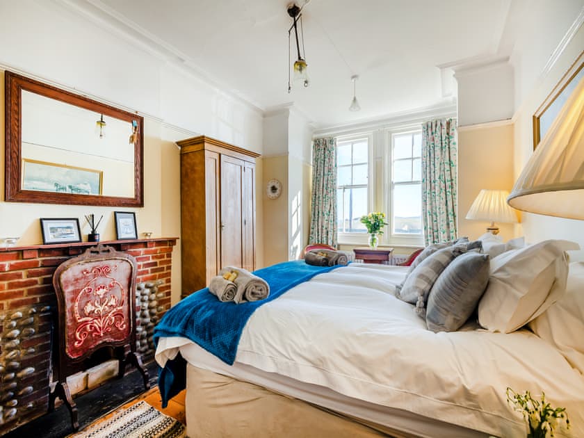Double bedroom | Coastguard’s Cottage, Weybourne