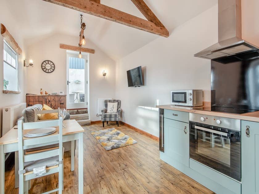 Open plan living space | Highstool View, Chelmorton