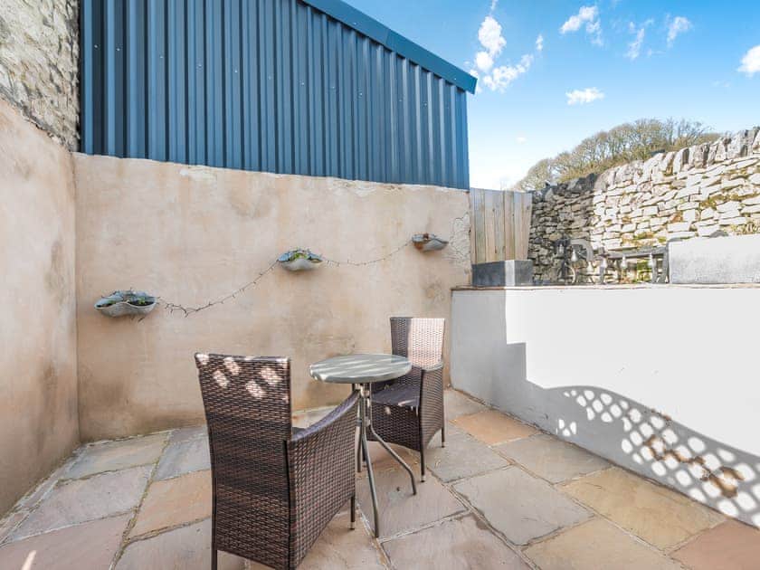 Sitting-out-area | Highstool View, Chelmorton