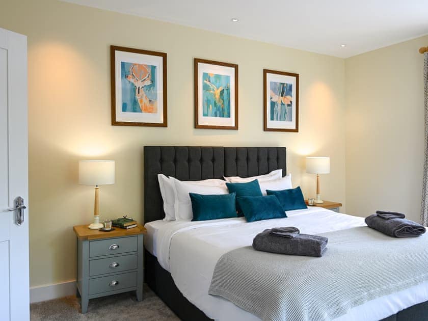 Double bedroom | The Farmhouse - Brook Farmhouse Cottages, Brook, near Brighstone
