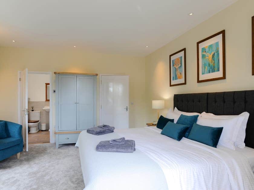 Double bedroom | The Farmhouse - Brook Farmhouse Cottages, Brook, near Brighstone