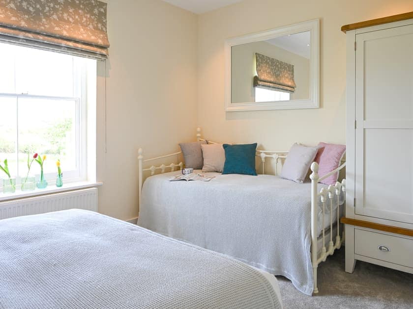Double bedroom | The Farmhouse - Brook Farmhouse Cottages, Brook, near Brighstone