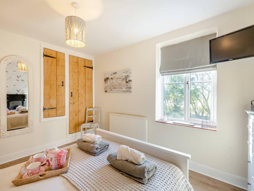 Double bedroom | Rose Cottage, Baconsthorpe, near Holt