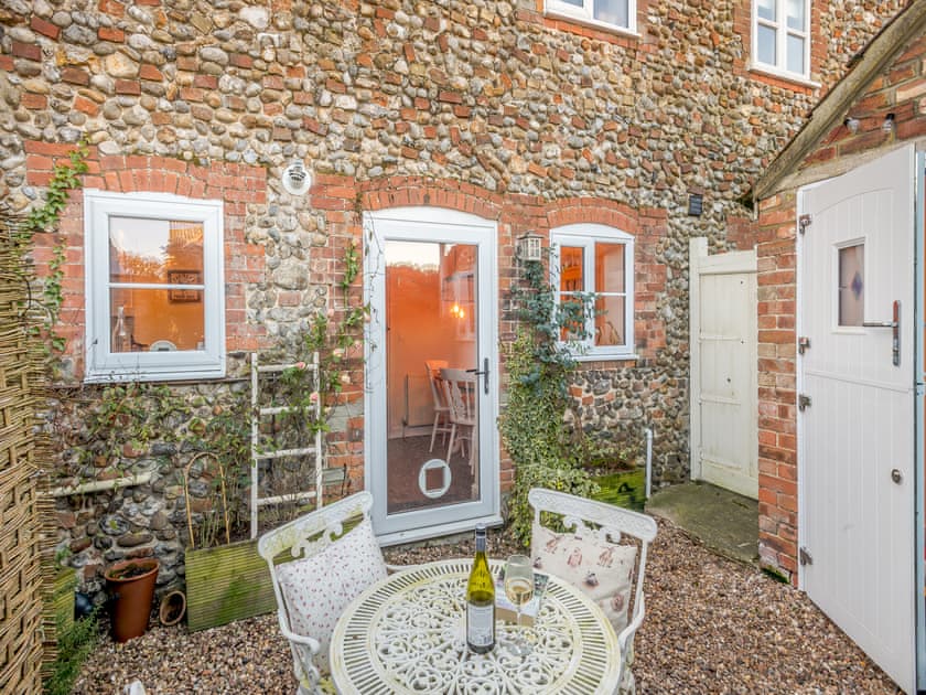 Courtyard | Rose Cottage, Baconsthorpe, near Holt