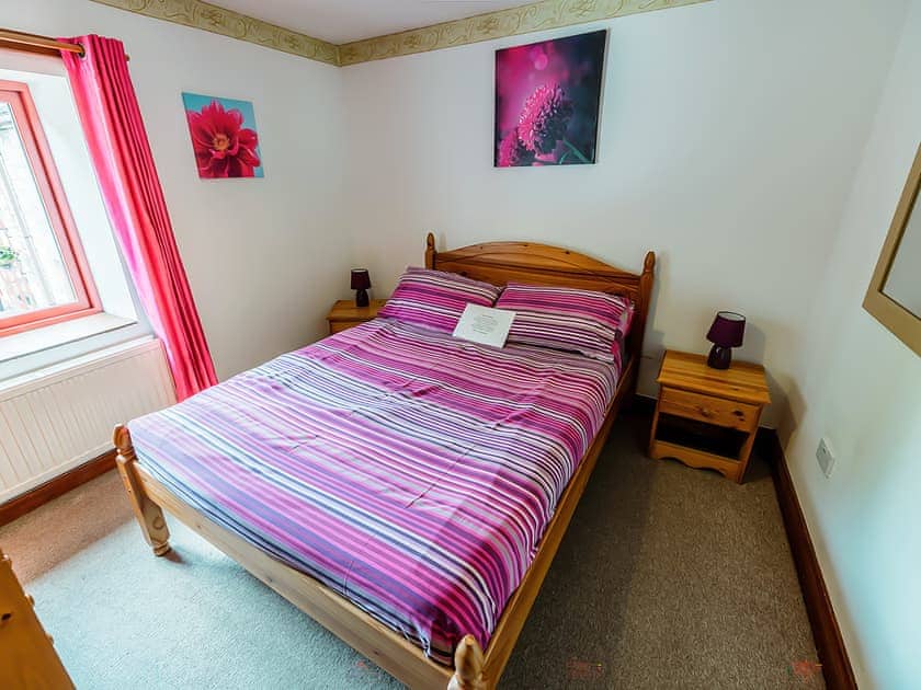 Double bedroom | Pine Cottage - Broadhurst Farm Holiday Cottages, Waterhouses