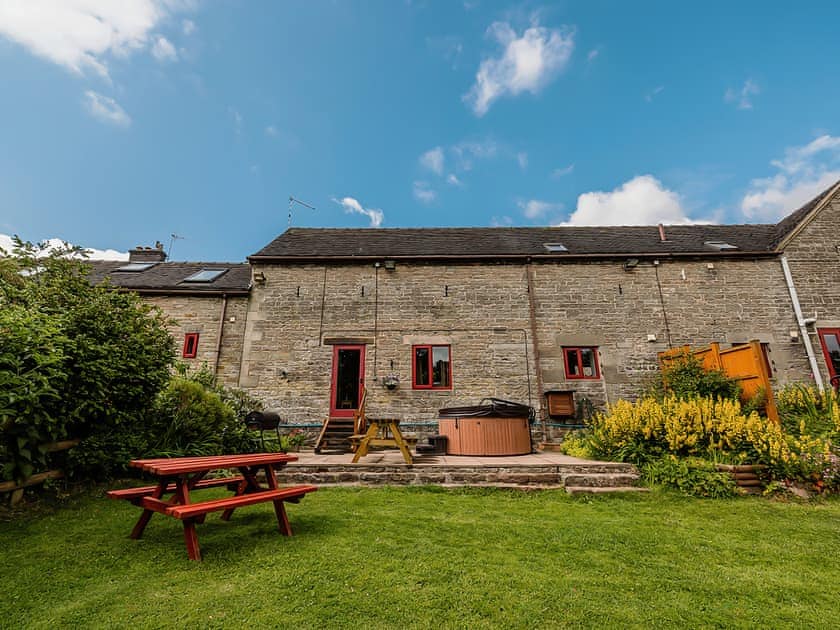 Exterior | Pine Cottage - Broadhurst Farm Holiday Cottages, Waterhouses