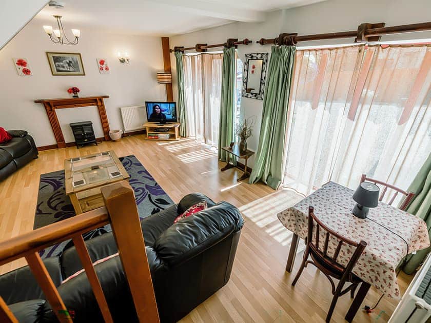 Living room/dining room | Cedar Cottage - Broadhurst Farm Holiday Cottages, Waterhouses