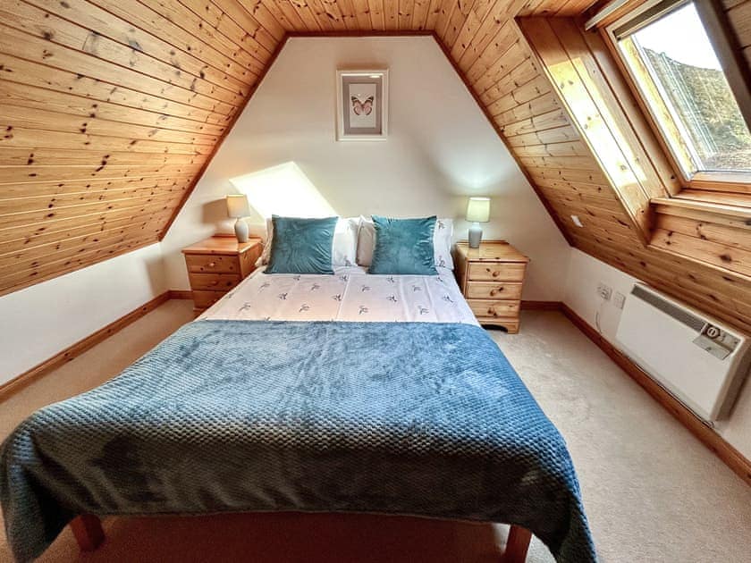 Double bedroom | Orchid Cottage - Cathair Dhubh Estate, Clachtoll, near Lochinver