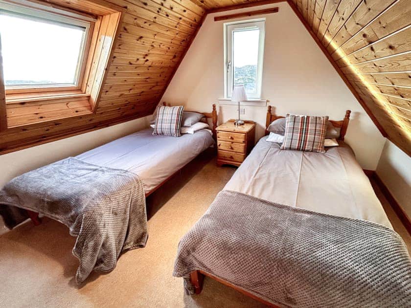 Twin room with dual aspect | Orchid Cottage - Cathair Dhubh Estate, Clachtoll, near Lochinver