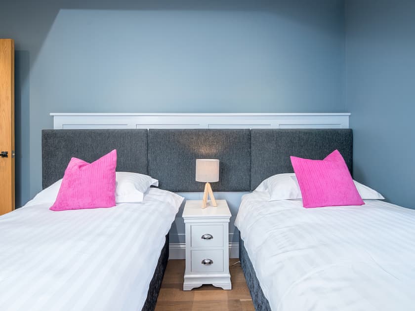Twin bedroom | Trecift, Llangoedmor, near Cardigan