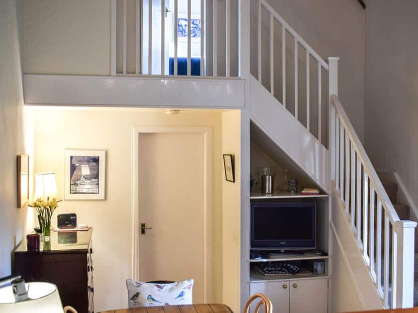 Dining room | Gushat Cottage, Strathtay, near Aberfeldy
